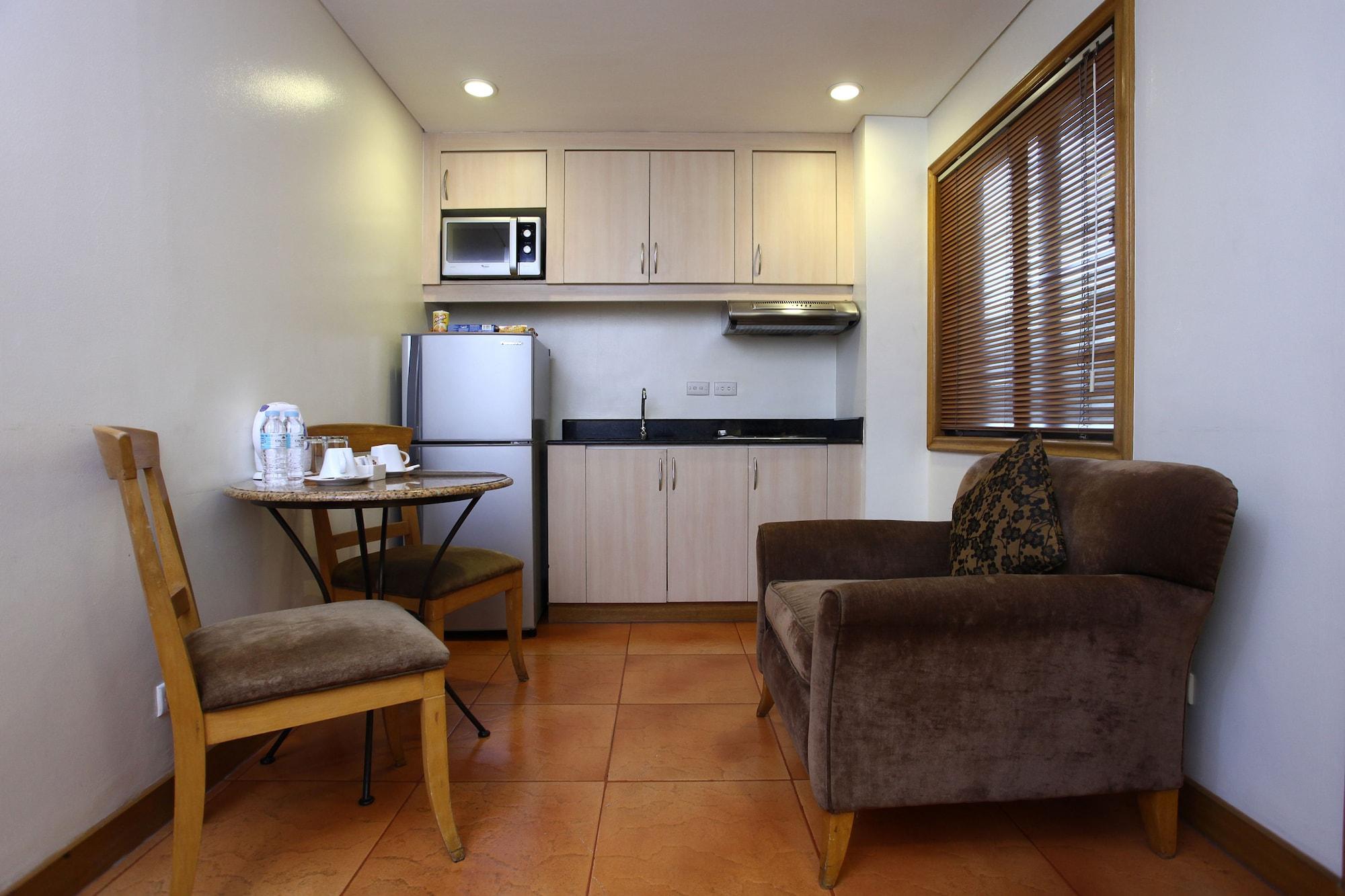 Garden Hotel 3*