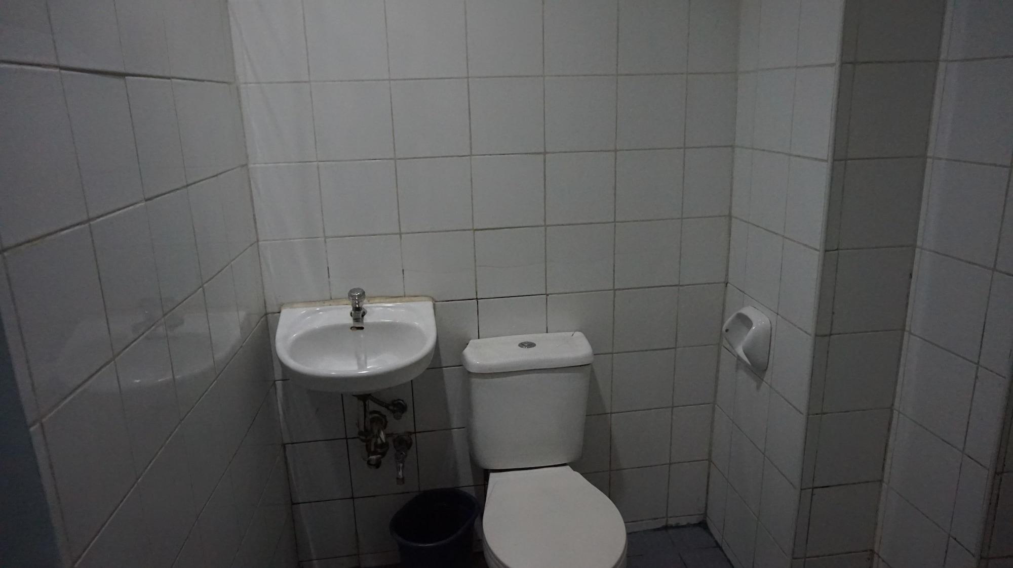 Halina Avenida Hotel 2*