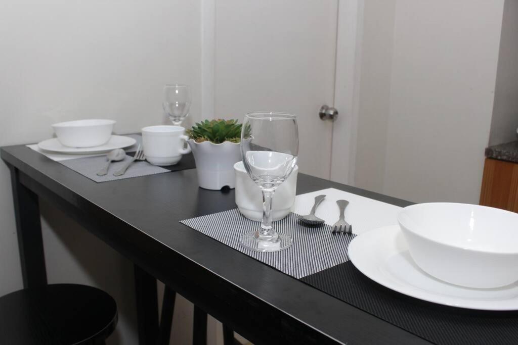 Apartment A2j Bgc Luxury 2br Loft Near Burgos Circle & Malls *