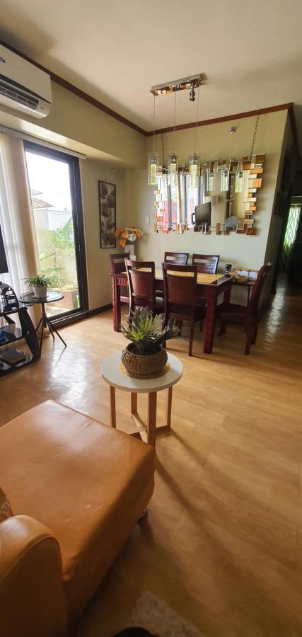 Family 3br 2cr 2 Balcony * Manila