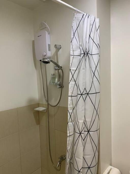 Trees Residences Dream In Fairview Qc Apartment *