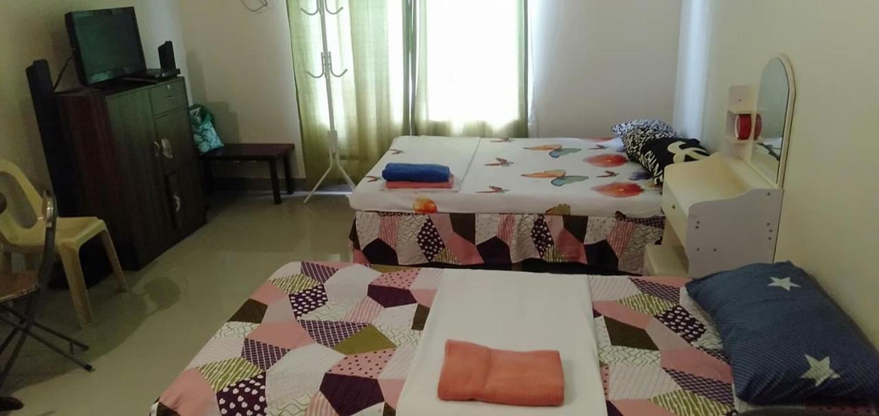 Kdorzmoonwalk Kassel Residences Paranaque Bed & Breakfast *