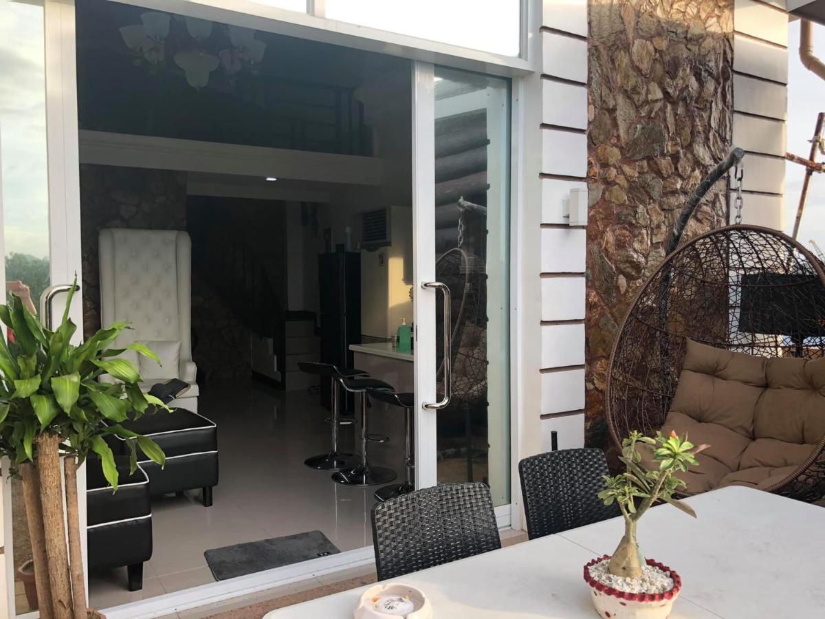 Garcia Family Penthouse Villa *