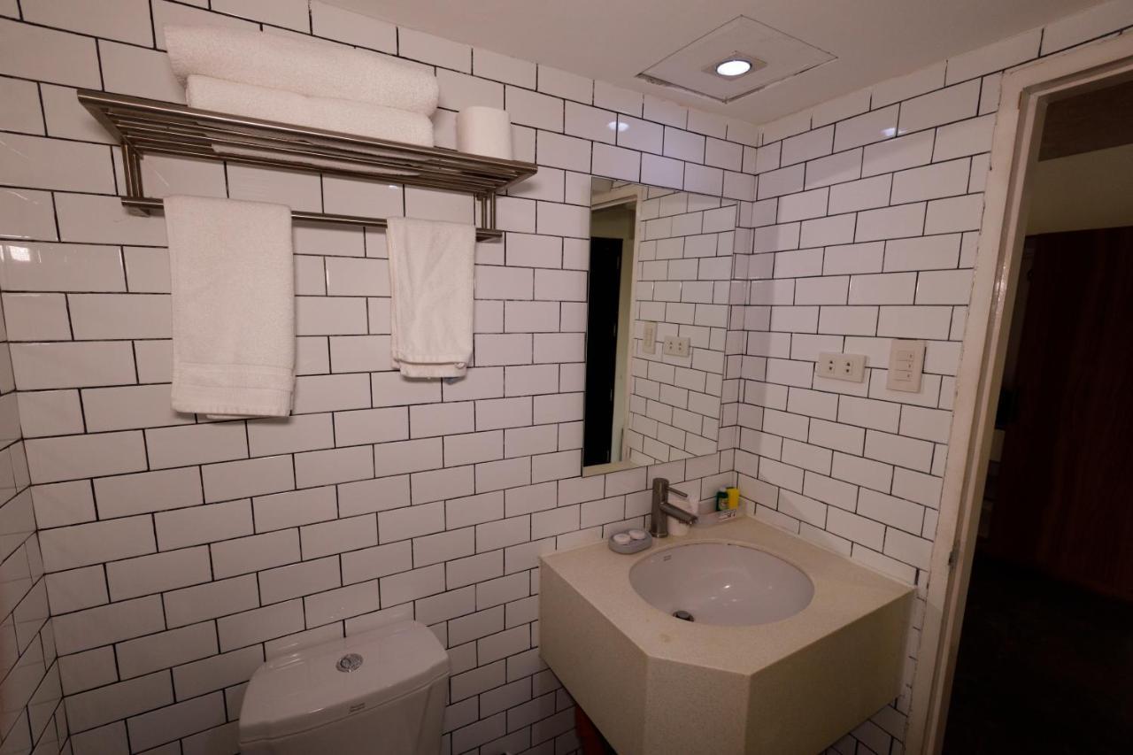 Apartment 5880 Enriquez Residences