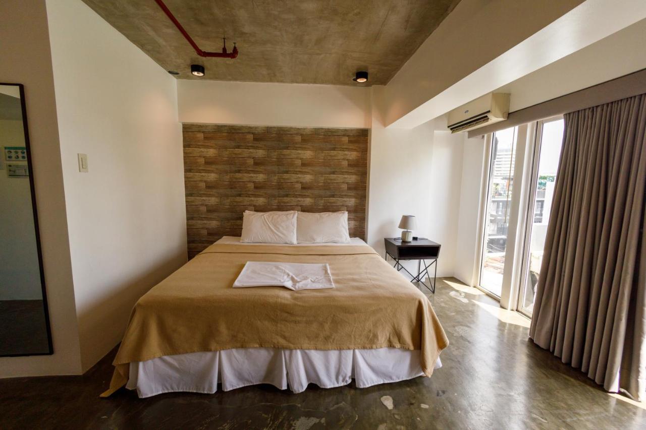 5880 Enriquez Residences Apartment *