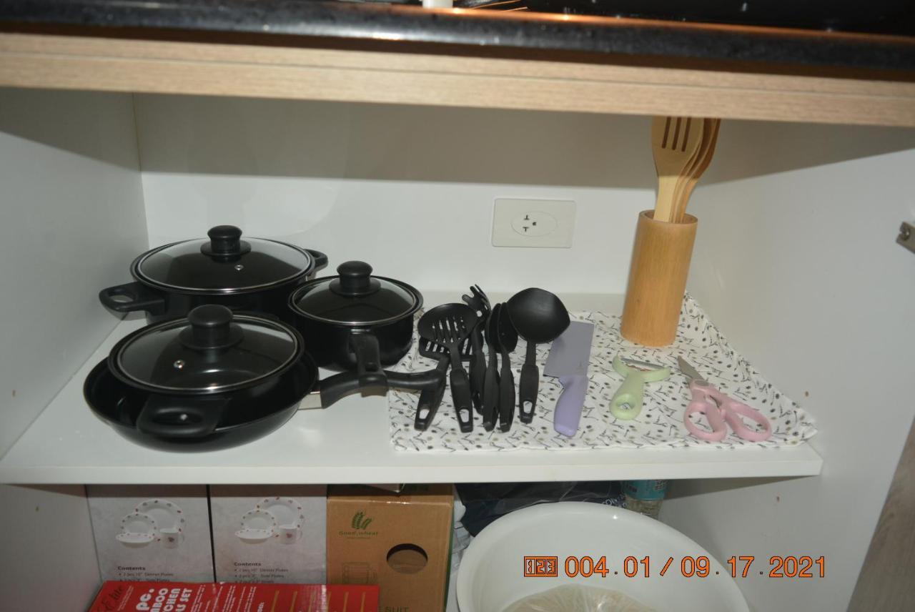 Lovely 2-br W/balcony In Sm-sucat, Paranaque