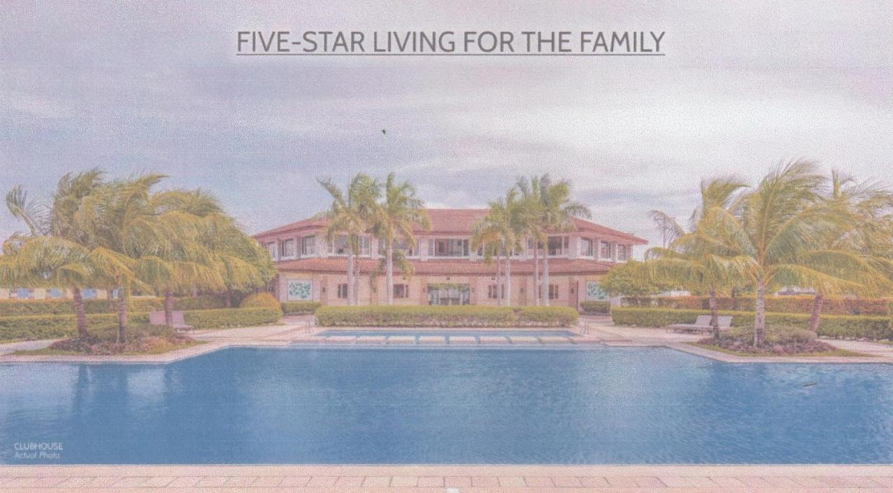 Lovely 2-br W/balcony In Sm-sucat, Paranaque Apartment