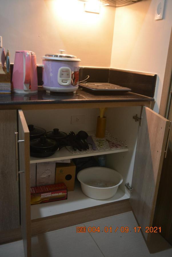 Lovely 2-br W/balcony In Sm-sucat, Paranaque