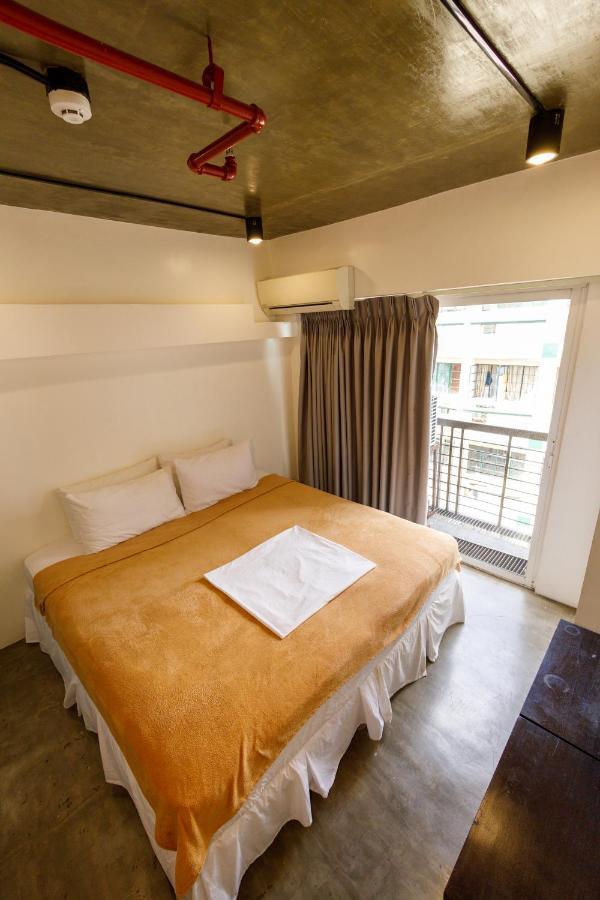 Apartment 5880 Enriquez Residences Manila