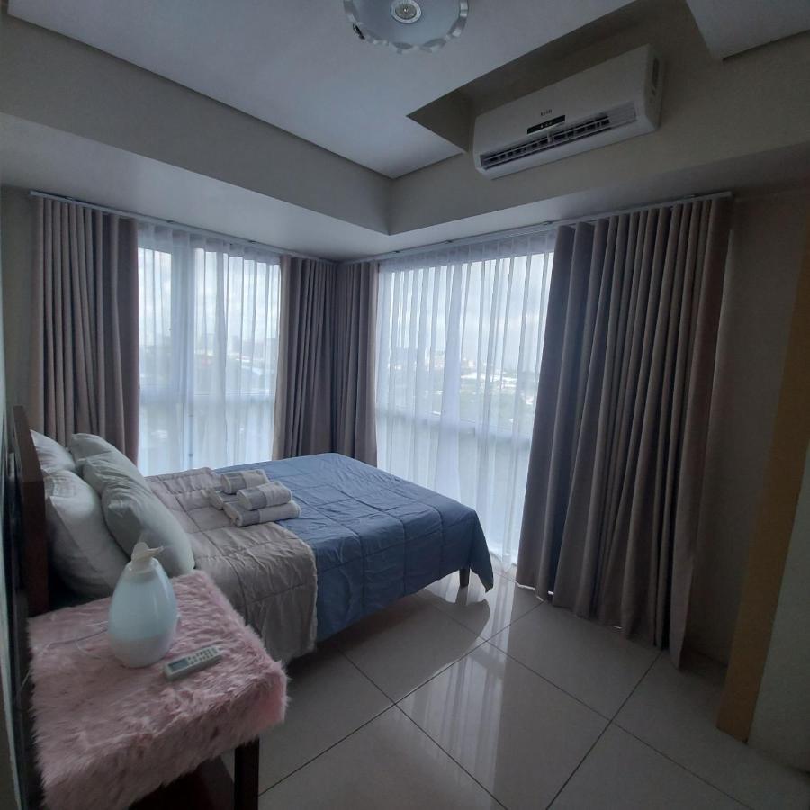 De Luxe, Standard And -the Breeze Residences-close To Airport,mall Of Asia, Us Embassy Apartamento Manila