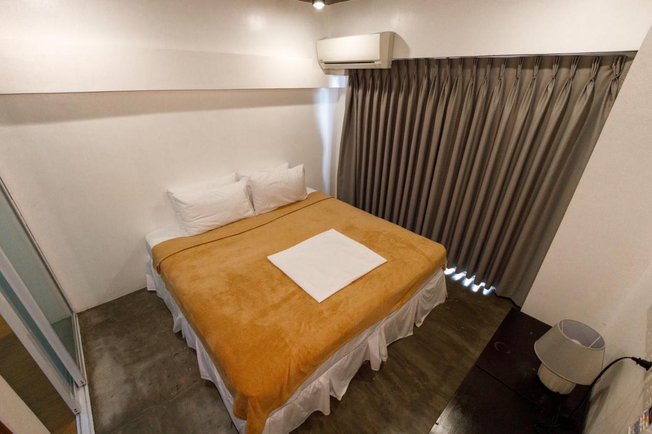 Apartment 5880 Enriquez Residences Manila
