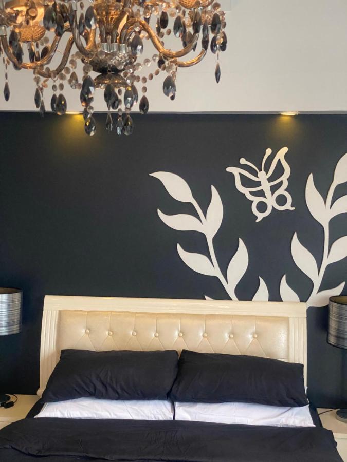 Big Studio Across Naia T3 Near Resorts World With Wifi