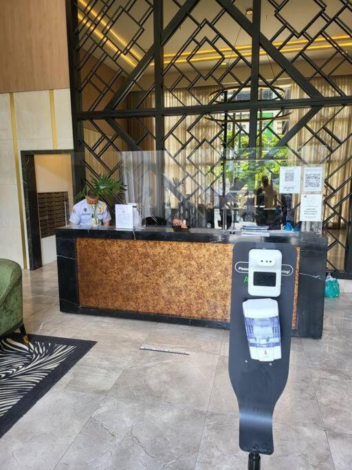 Apartamento Luxury @ Bgc Sleeps 6 Comfortably Fast Wifi Pool!
