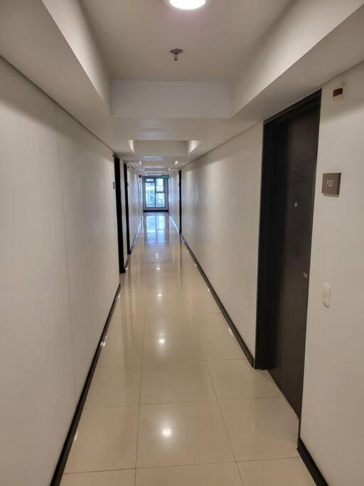 Luxury @ Bgc Sleeps 6 Comfortably Fast Wifi Pool! Apartamento