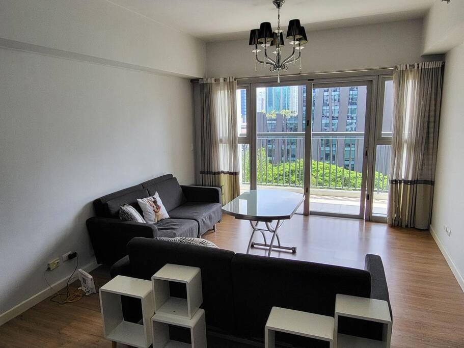 Luxury @ Bgc Sleeps 6 Comfortably Fast Wifi Pool! Apartamento *