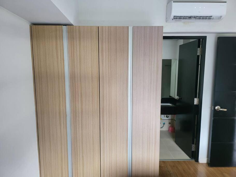 Apartamento Luxury @ Bgc Sleeps 6 Comfortably Fast Wifi Pool! Manila