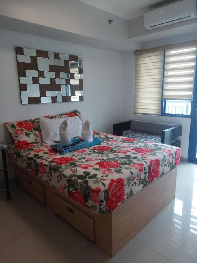 Apartment Sea Res Mall Of Asia 2bedroom By Elsie D *