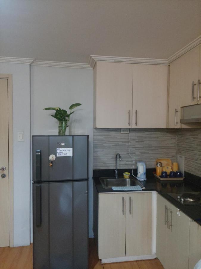 Sea Res Mall Of Asia 2bedroom By Elsie D