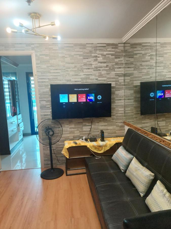 Apartment Sea Res Mall Of Asia 2bedroom By Elsie D *