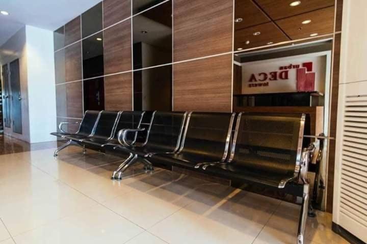 Aparthotel Urban Deca Tower Eimys Place 3 Manila