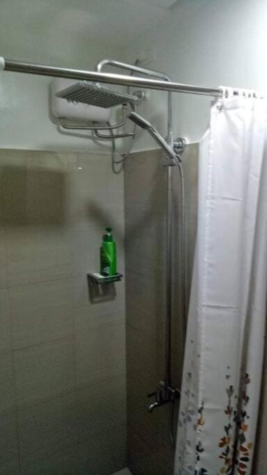 Apartment Moa Shore 2 1br With Balcony Wifi Netflix Pool 4pax Manila