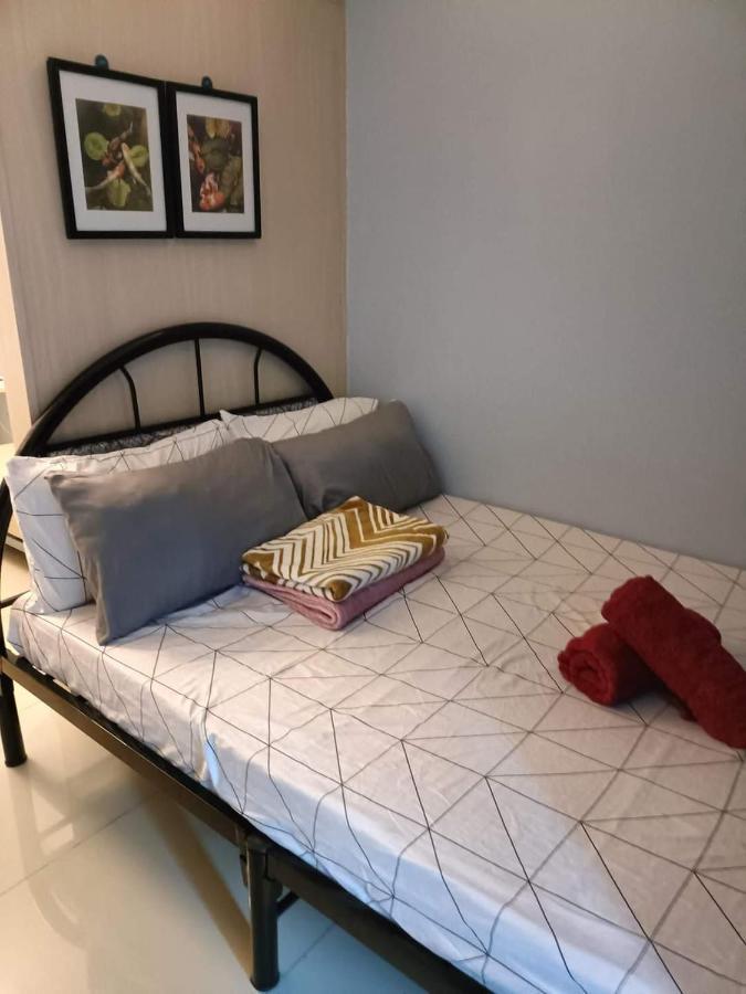 Blue's Residences *