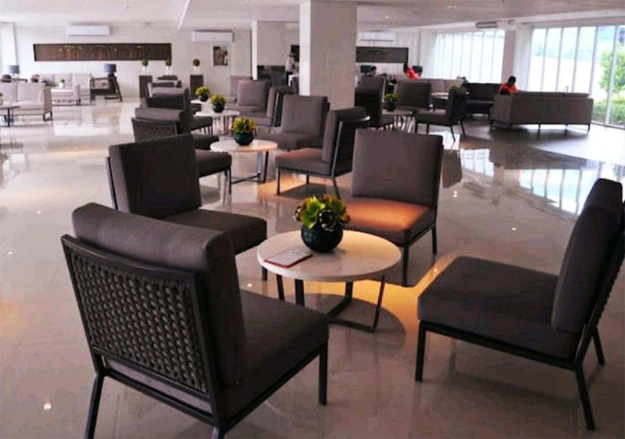 Trees Residences By Cail * Manila