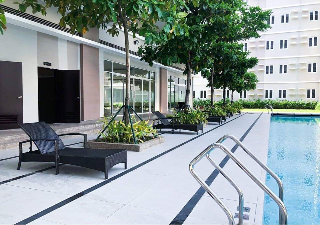 Apartment Trees Residences By Cail Manila