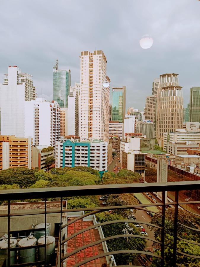 14d Mosaic Staycation Apartment Manila