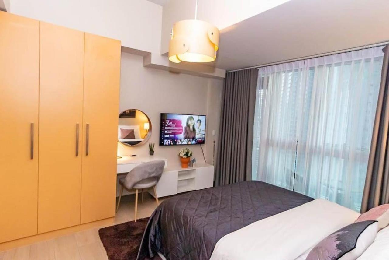 Apartment At Uptown Parksuites Ii Uptown Bgc
