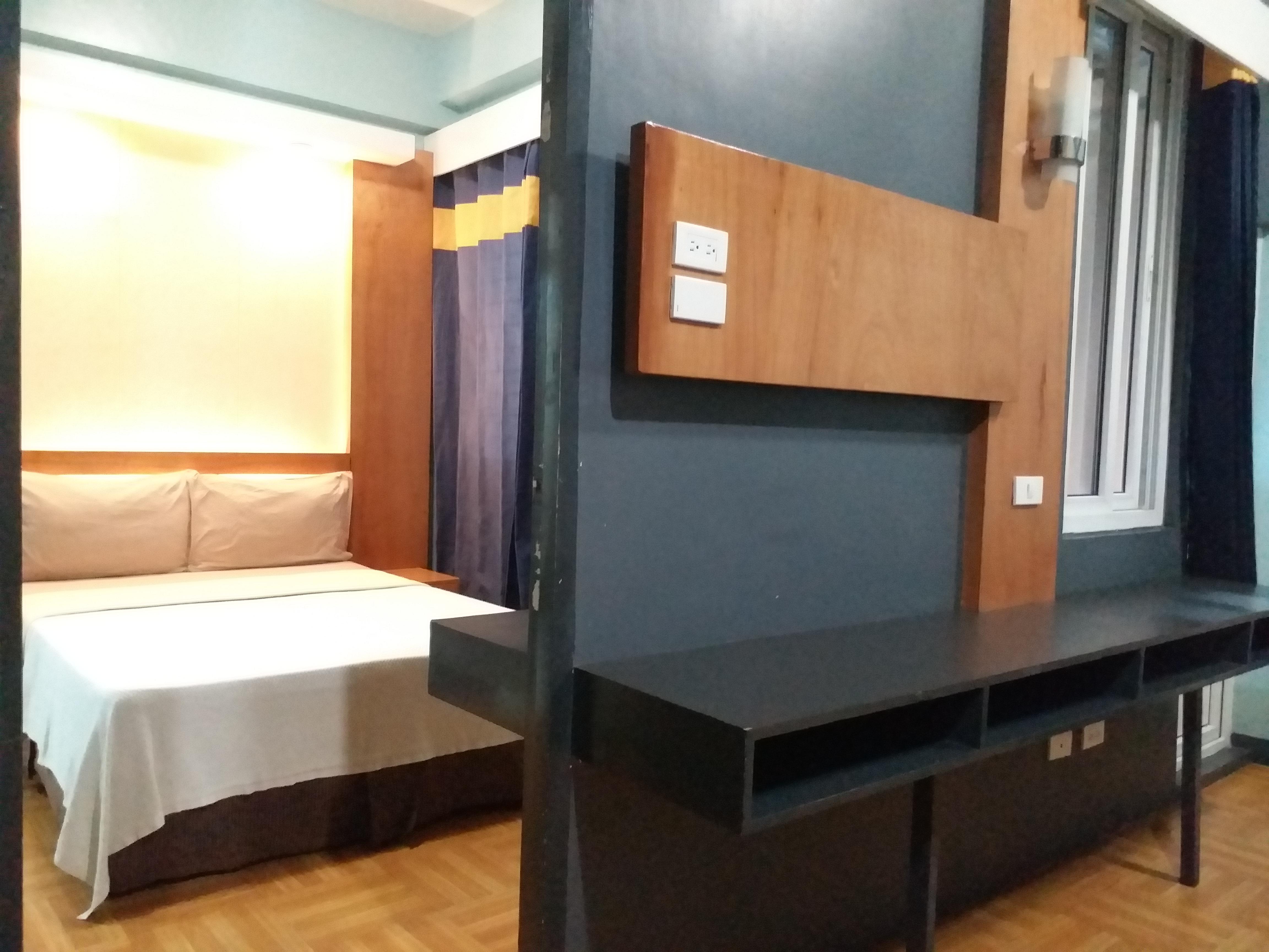 Hotel Leesons Residences Manila