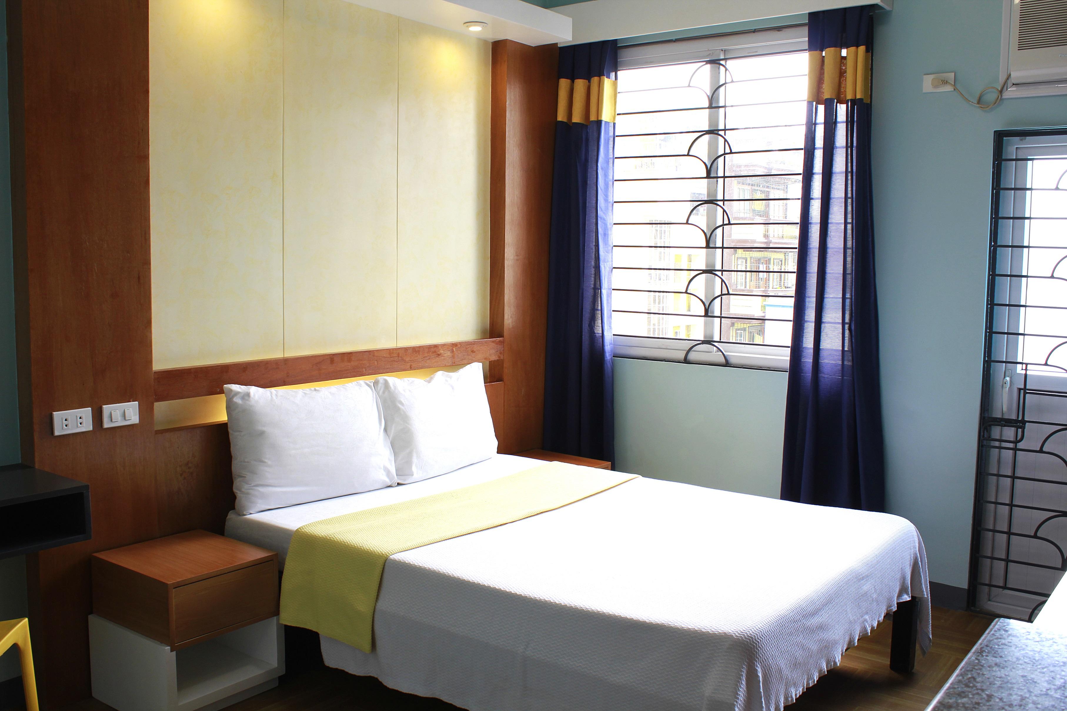 Leesons Residences Hotel 2*