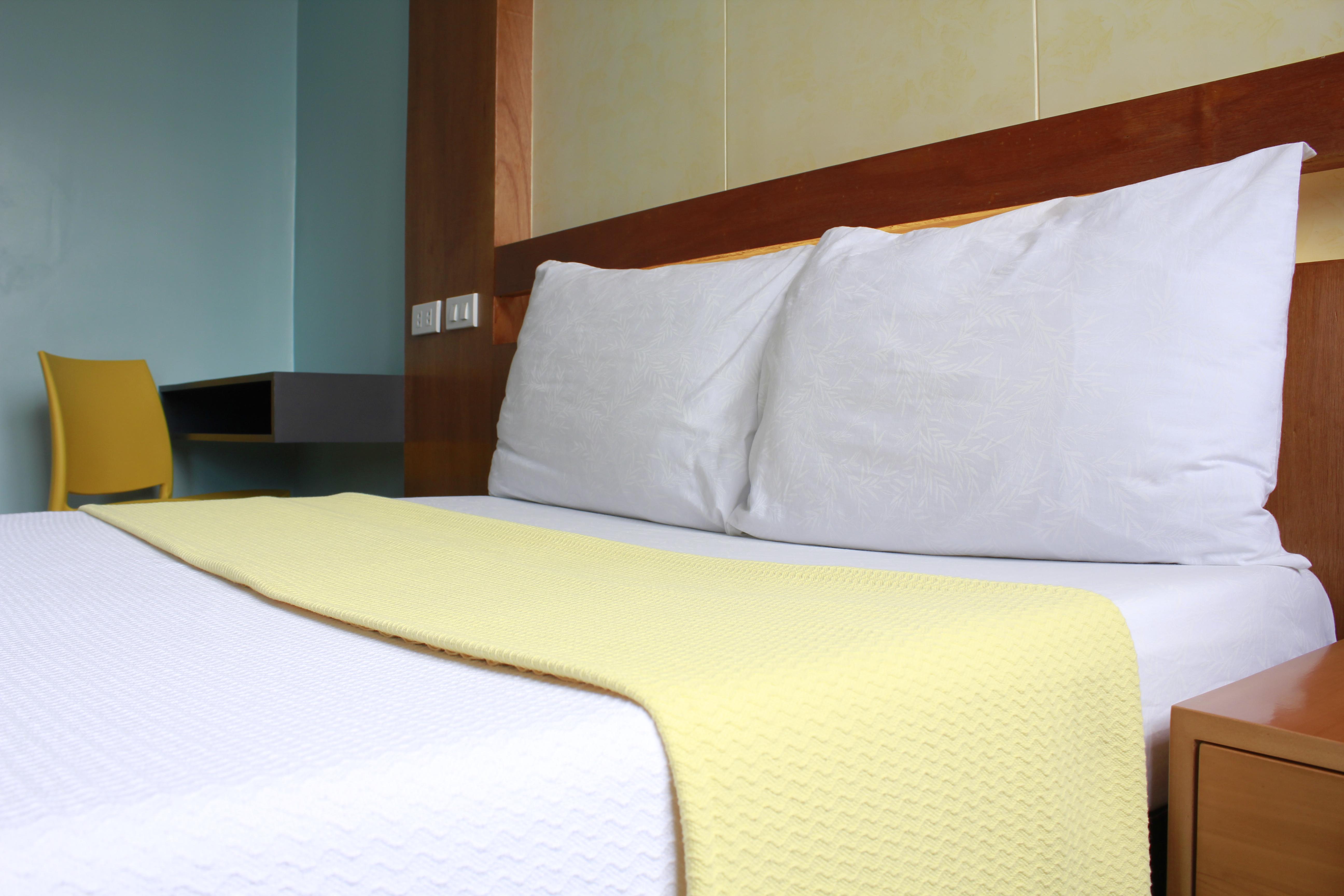Hotel Leesons Residences Manila