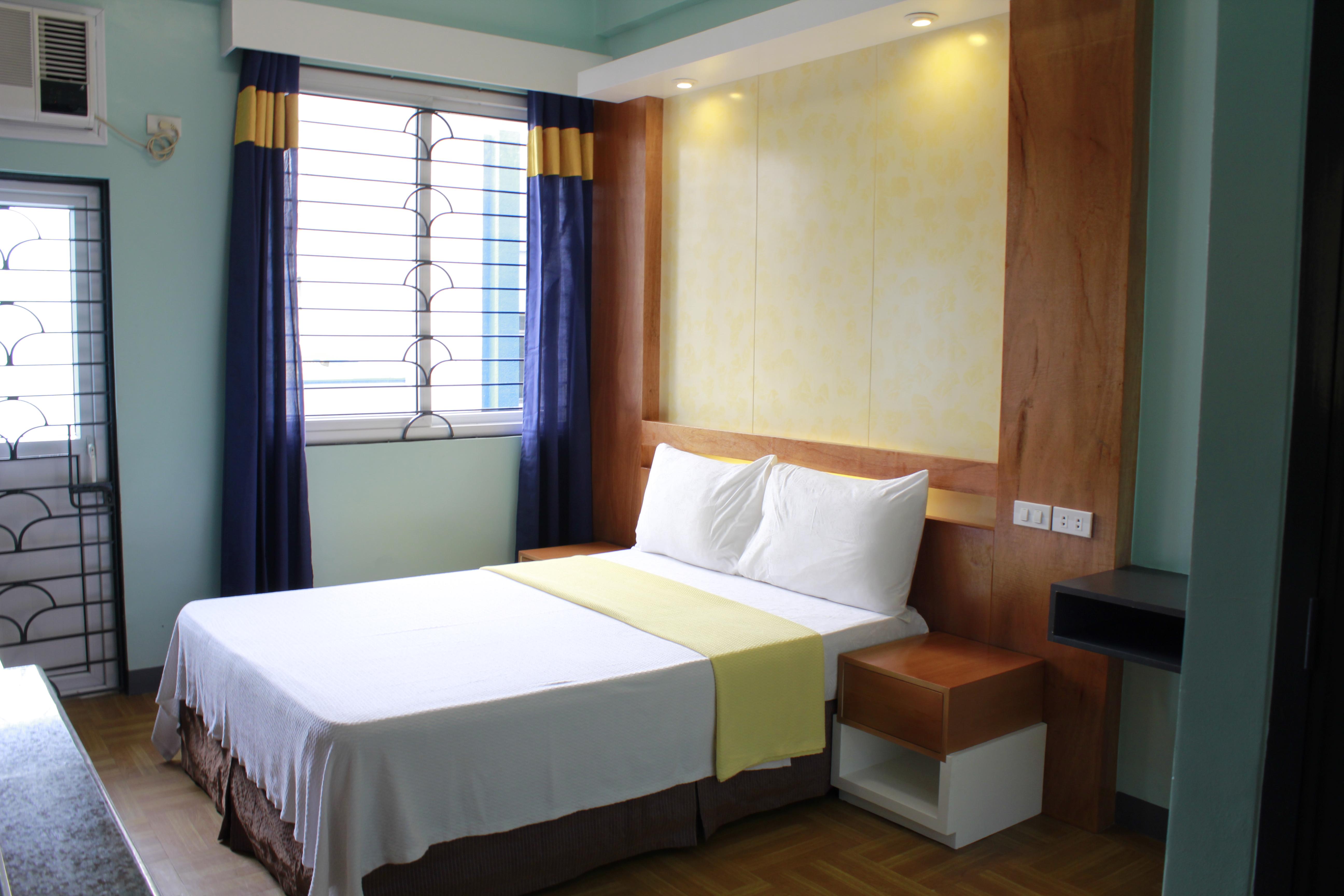 Leesons Residences 2*