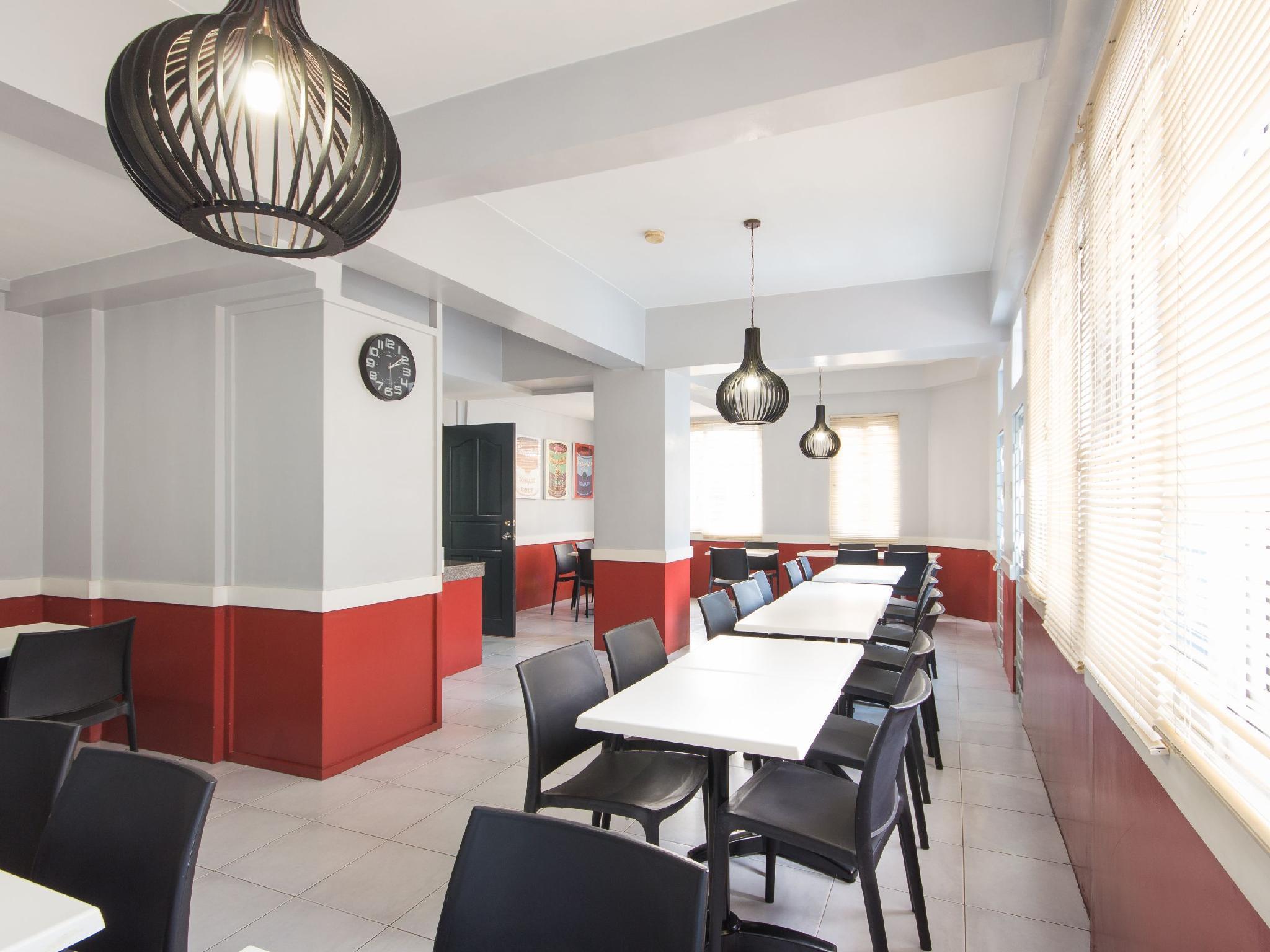 Leesons Residences 2* Manila
