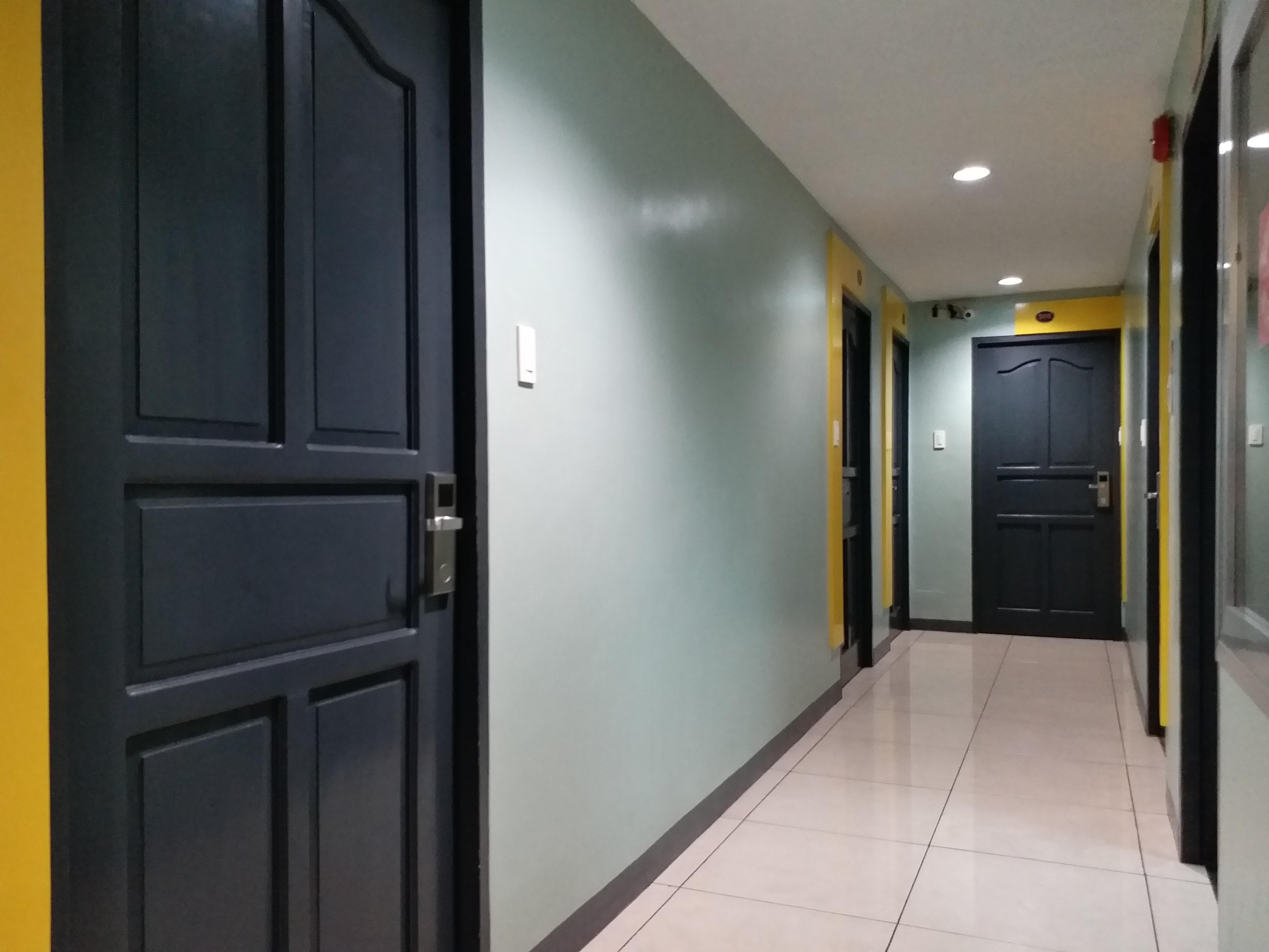 Leesons Residences 2* Manila