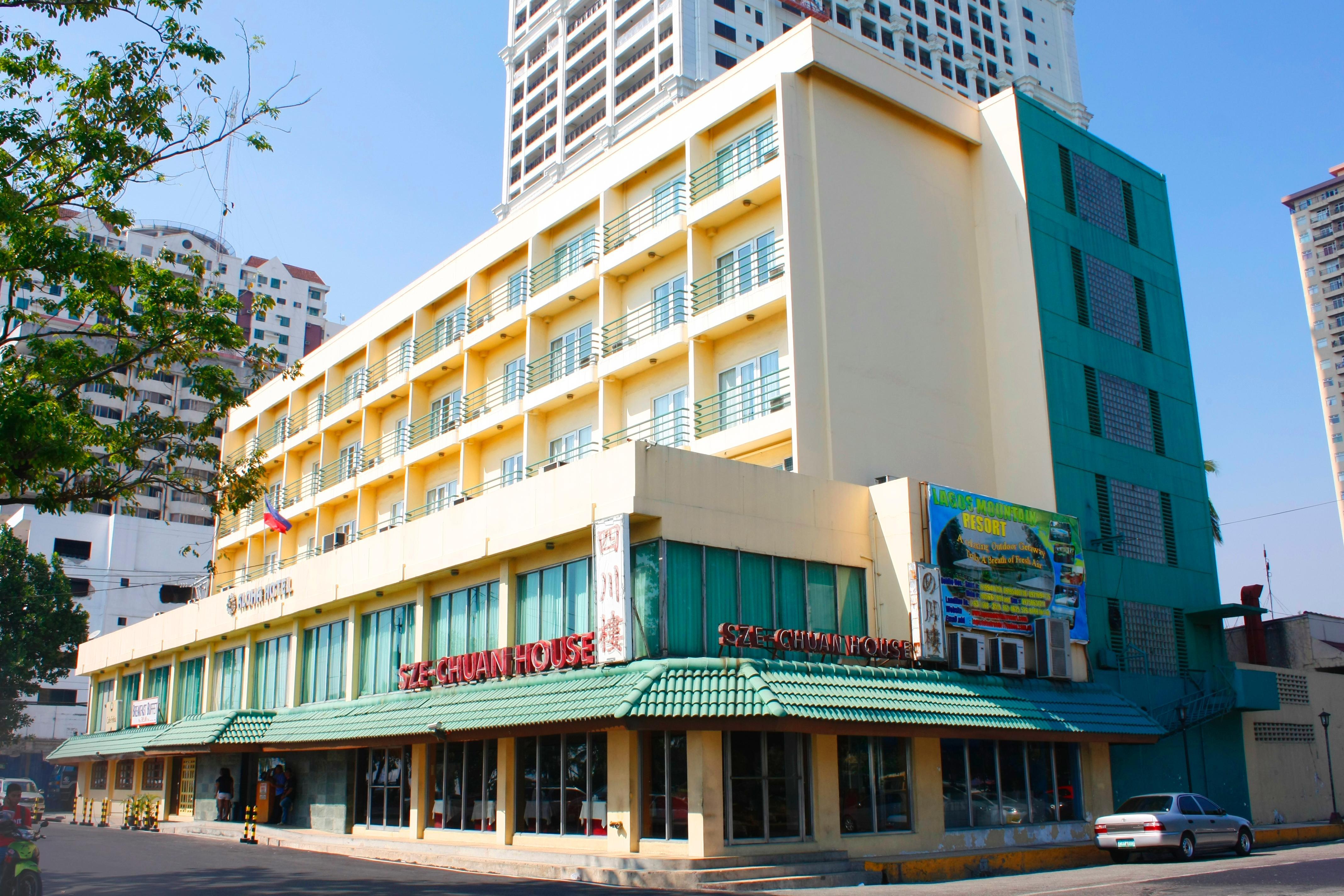 Aloha Roxas Boulevard Hotel