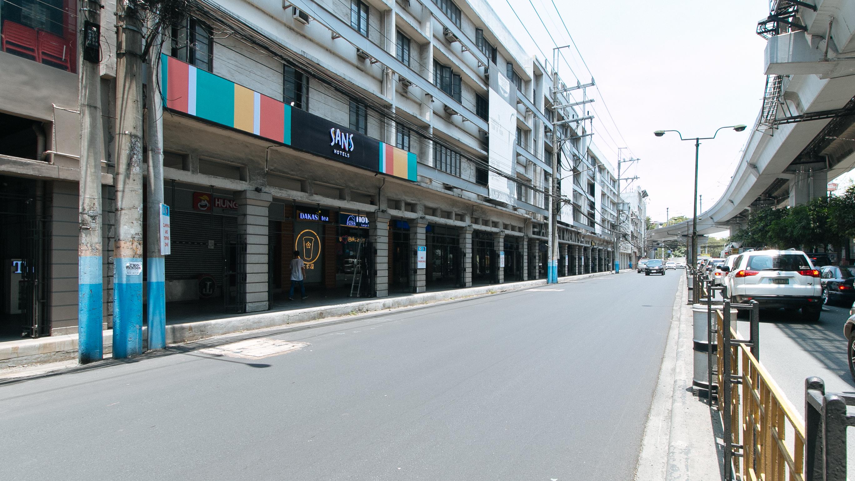 Hotel Sans Laperal 3*