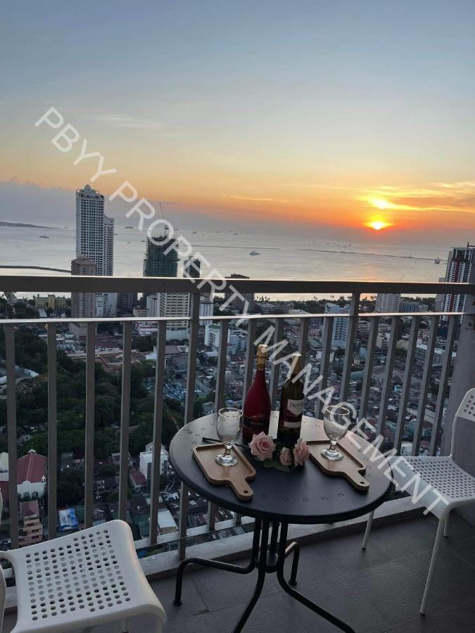 Staycation At Residences Aparthotel Manila