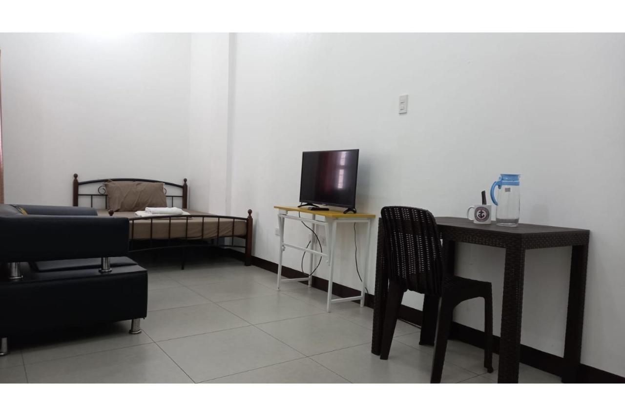 Oyo 903 Tesoro Hotel 2*