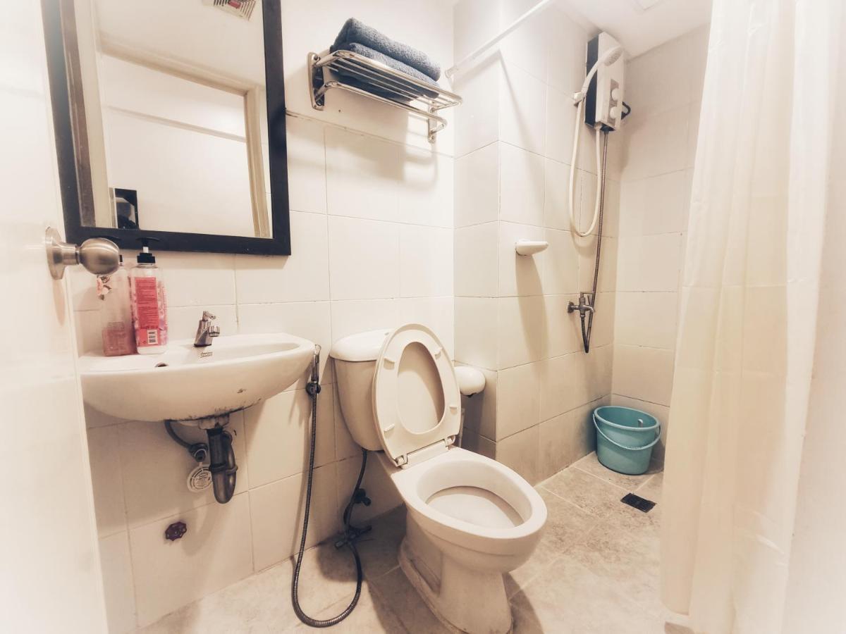 Sweetsuites At Pine Crest #t3-1212 * Manila