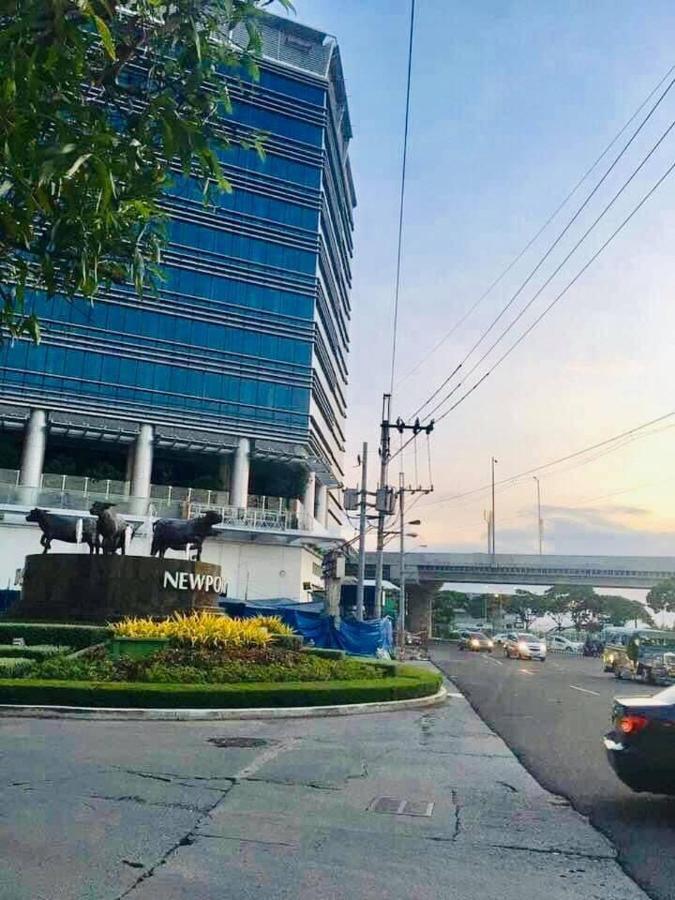 Airport Condotel-1 Bedroom *