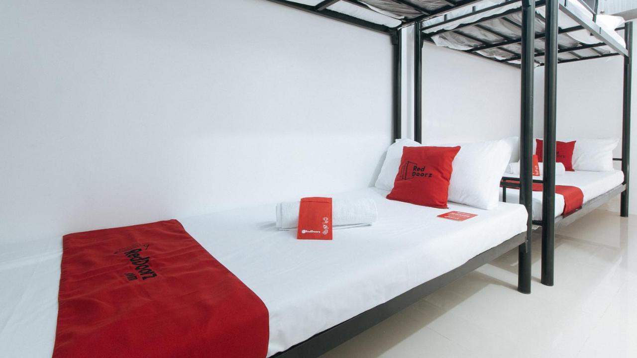 Hotel Reddoorz At Art Place Pinas Manila