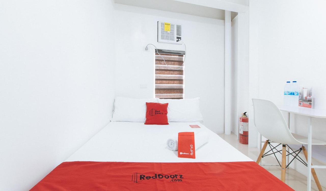 Reddoorz At Art Place Pinas Hotel *