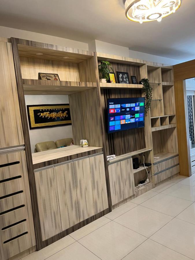 Shell Residences Paul's Place *