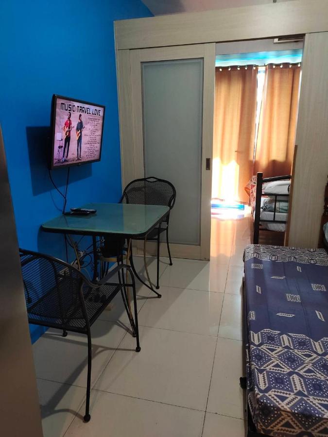 Moa's Spot At Sea Residences Manila