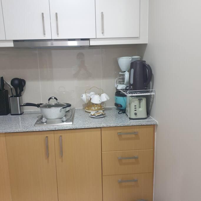 Cozy 1br Uptown Parksuites Tower1 Bgc Apartment Manila