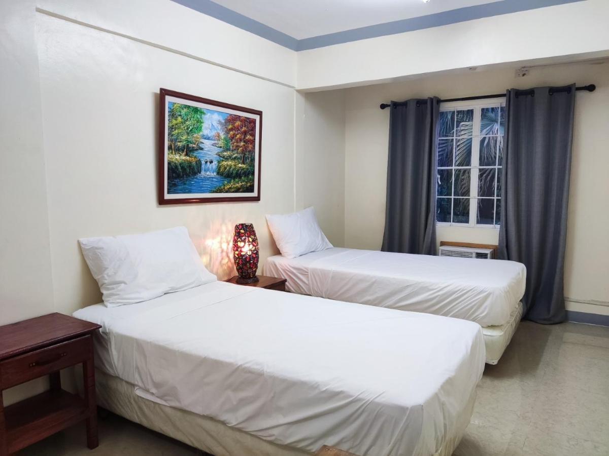 Lawton Residences Powered By Cocotel Hostel Manila