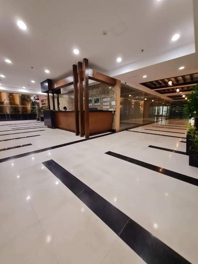 One Taft Residences In Malate Hotel