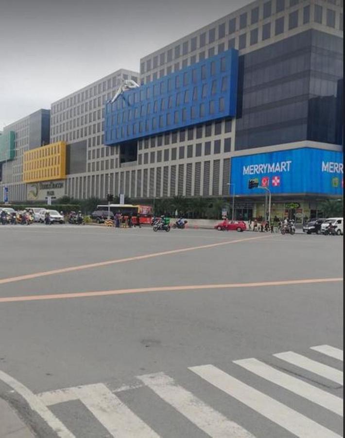 Staycation At Moa With Jacuzzi Amenities 327 Apartment